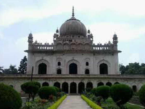 रामायण काल में फैजाबाद का नाम था- साकेत 