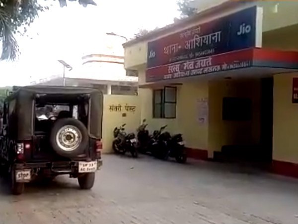 'मुझे कानपुर भेजकर फरार हो गया अपूर्व'