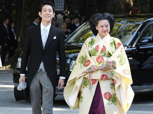 ब्रिटेन से अलग जापान की शाही फैमिली 