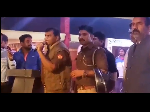 भोजपुरी गायक, बवाल, योगी सरकार, विधायक, मंत्री, बाराबंकी, रमता राम चतुर्भुजी, रामपुर महोत्सव, खेसारी लाल यादव, पत्थरबाजी, बाराबंकी में रमता राम चतुर्भुजी, कैबिनेट मिनिस्टर रीता बहुगुणा जोशी, भाजपा सांसद प्रियंका सिंह रावत, भाजपा विधायक बैजनाथ रावत, मशहूर सुपरस्टार और सिंगर खेसारी लाल यादव, लाठीचार्ज, programme, crime, barabanki, uttar pradesh, uttar pradesh police