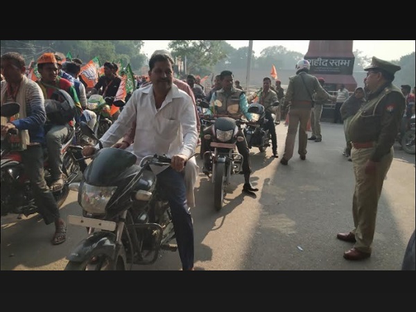 कमल संदेश यात्रा, BJP, BJP Kamal sandesh yatra, uttar pradesh, उत्तर प्रदेश, लोकसभा चुनाव, बीजेपी, भाजपा, बाइक रैली, political parties, politics