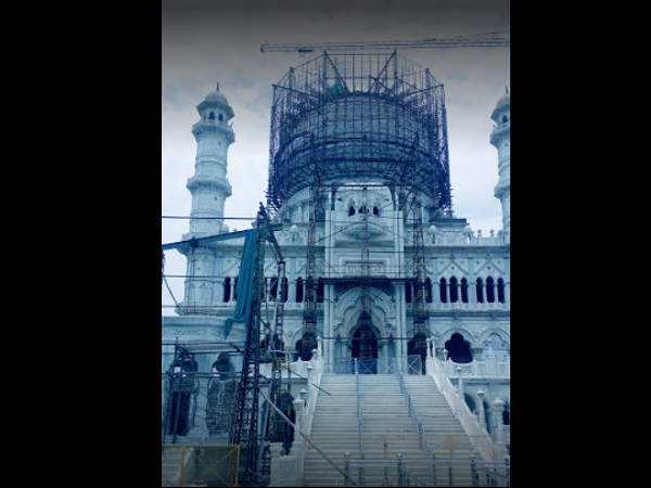 ताजमहल के पास 400 करोड़ रु. में बनी ये इमारत, 114 साल से चल रहा है काम ताजमहल के पास 400 करोड़ रु. में बनी ये इमारत, 114 साल से चल रहा है काम