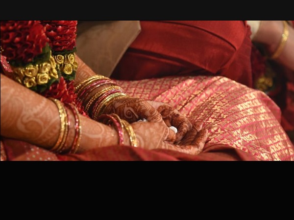 Marriage, unique marriage, marriage function, marriage cases, groom missing before marriage, bride and grrom, azamgarh marriage, marriage in azamgarh, azamgarh