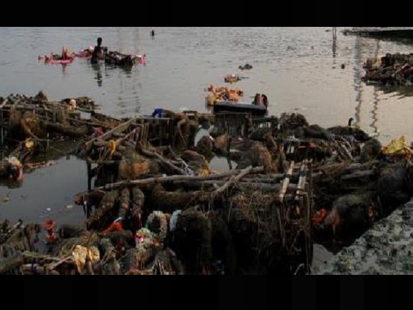 kanpur, ganga river, Ganga in kanpur, pollution in ganga, leathor industry in kanpur, UPPCB, leather industry, चमड़ा उद्योग, कानपुर में टेनरी, गंगा प्रदूषण, Uttar Pradesh, उप्र प्रदूषण नियंत्रण बोर्ड, Uttar Pradesh Pollution Control Board, Environmental Acts, उत्तर प्रदेश प्रदूषण नियंत्रण बोर्ड, टेनरी, कानपुर 