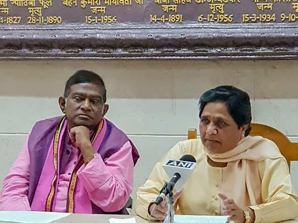 छत्तीसगढ़ में अजित जोगी के साथ गठबंधन में चुनाव लड़ रही हैं मायावती