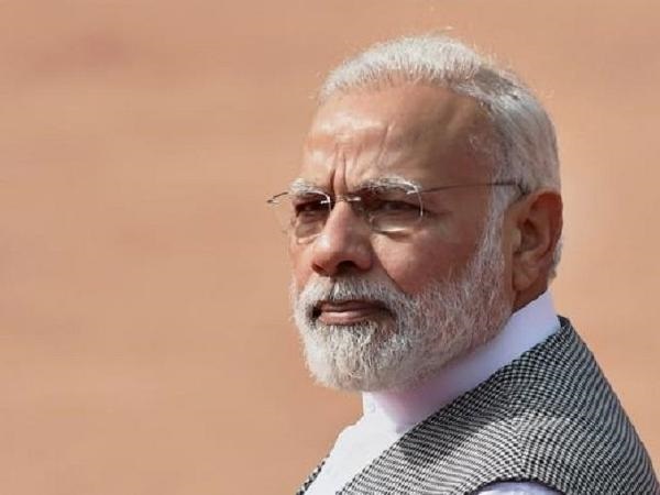 'आप पीएम मोदी के लिए वोट करें, यही हमारा गिफ्ट है।'
