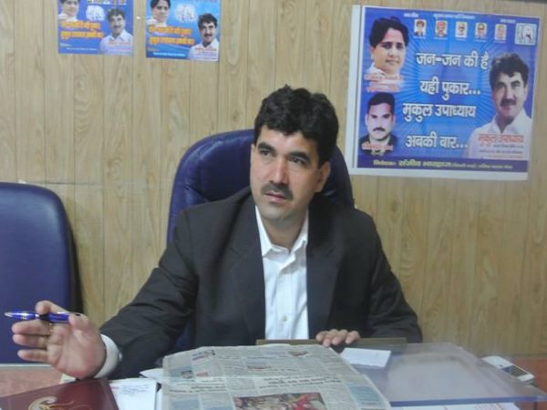 'भाभी सीमा को चुनाव लड़ाना चाहते हैं रामवीर' 'भाभी सीमा को चुनाव लड़ाना चाहते हैं रामवीर'