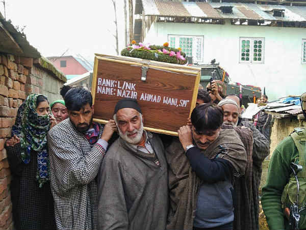 दो बार सेना मेडल से हुए सम्‍मानित 