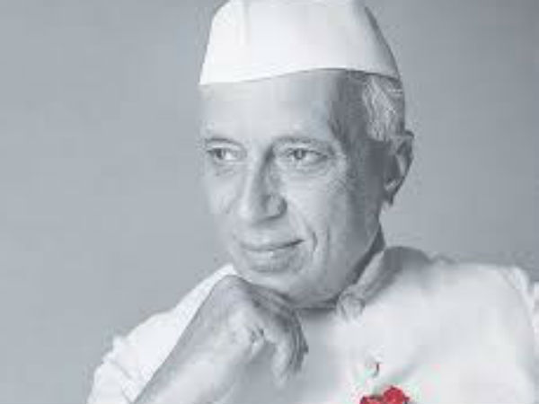 नेहरू ने विधवाओं को पुरुषों के बराबर अधिकार प्रदान करवाया