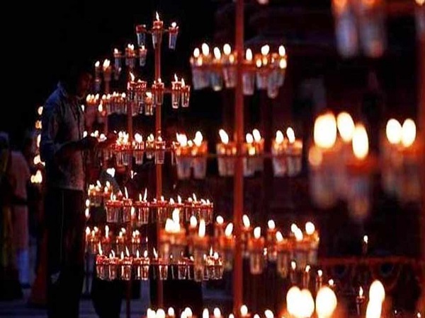 7092 साल पहले मनी थी दिवाली