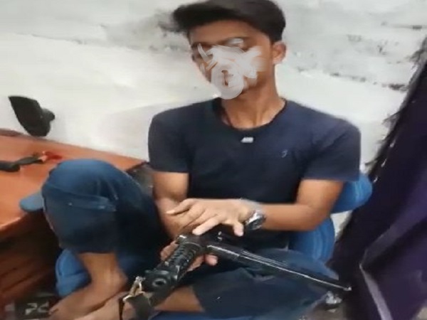 तमंचे और करवाइन