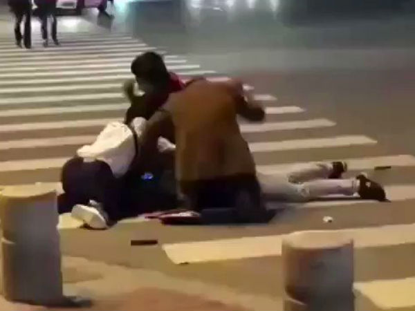 ईंट और पत्‍थर से हुई ओसामा की हत्‍या 