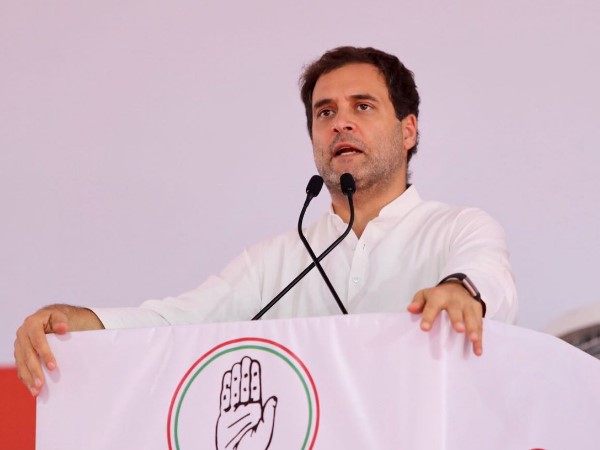 राहुल गांधी उठा रहे हैं राफेल का मामला