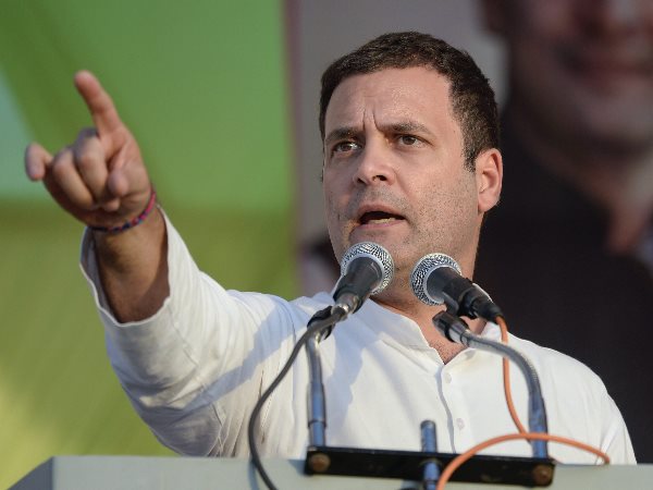 राहुल गांधी कुछ अलग ही अंदाज में दिखाई दे रहे हैं 