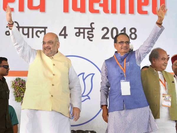 रिपोर्ट में कांग्रेस को फायदा, बीजेपी को नुकसान का अनुमान