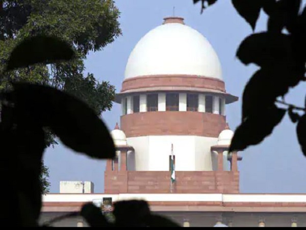 आलोक वर्मा के वकील के जवाब पर भड़के सीजेआई आलोक वर्मा के वकील के जवाब पर भड़के सीजेआई