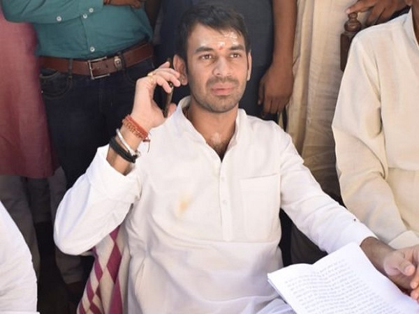 सुरक्षाकर्मियों को चकमा देकर बोधगया के होटल से यूं निकले तेज प्रताप 
