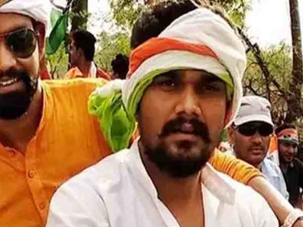 जीभ काटकर फेंका सड़क पर