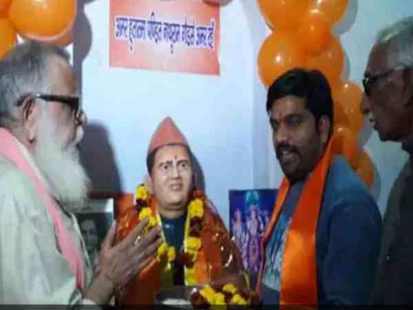 गोडसे हैं महान पत्रकार व विचारक