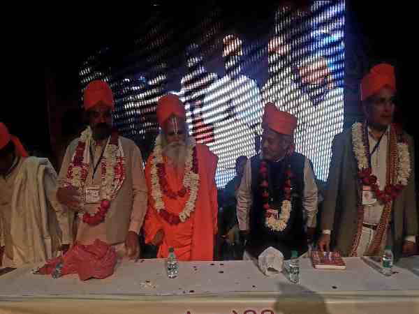 यूपी: राम मंदिर को लेकर अमर सिंह ने दिया बयान, कहा- रामलला की पूजा हो रही है तो खंडहर में क्यों, मंदिर में क्यों नहीं? यूपी: राम मंदिर को लेकर अमर सिंह ने दिया बयान, कहा- रामलला की पूजा हो रही है तो खंडहर में क्यों, मंदिर में क्यों नहीं?