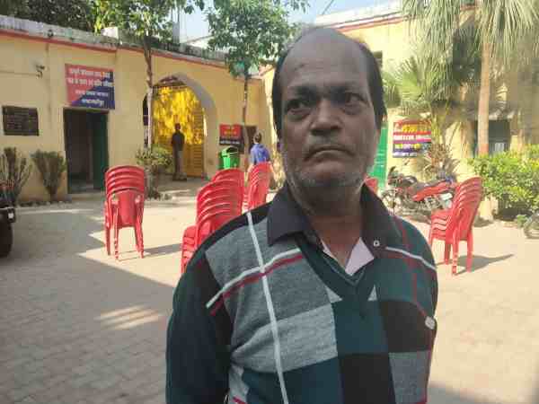 यूपी: स्कूल जाते समय मनचले ने नाबालिग को जबरन कार में बिठा की छेड़छाड़, परिवार ने लगाया आरोप