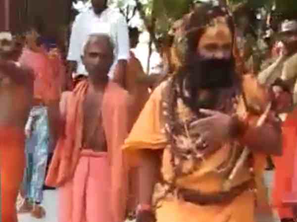 यूपी: राममंदिर निर्माण को लेकर मौनी महाराज ने भाजपा पर साधा निशाना, कहा वादा खिलाफी कर रही है पार्टी