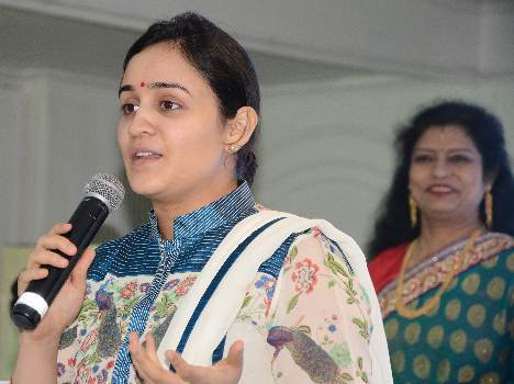  aparna yadav, Mulayam Singh