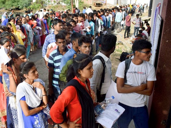 यूपीटीईटी: तकनीकी कारणों से फीस जमा न कर पाने वाले अभ्यर्थियों के लिए खुशखबरी, कोर्ट ने दिया यह आदेश