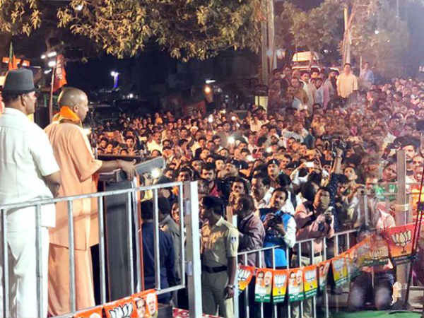 कांग्रेस के राज में आतंकियों को बिरयानी मिलती थी कांग्रेस के राज में आतंकियों को बिरयानी मिलती थी