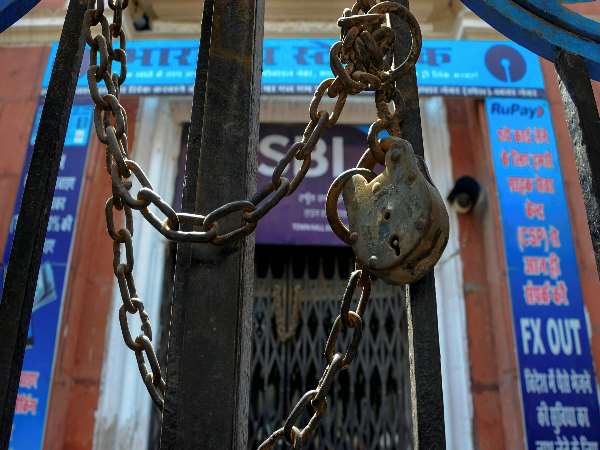 3.2 लाख सदस्य हड़ताल पर