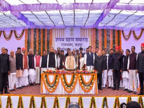 गहलोत के मंत्रीमंडल में ज्यादातर मंत्री पढ़े लिखे