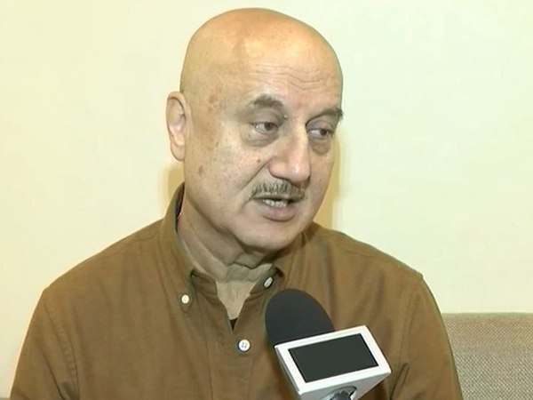 अनुपम खेर ने कहा, 'जितना वे विरोध करेंगे,उतनी ही फिल्म को पब्लिसिटी मिलेगी' अनुपम खेर ने कहा, 'जितना वे विरोध करेंगे,उतनी ही फिल्म को पब्लिसिटी मिलेगी'