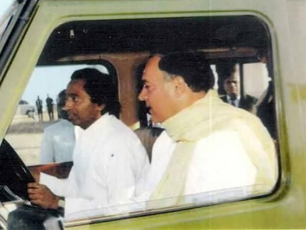 पत्नी रही हैं सांसद, बेटे संभालते हैं बिजनेस