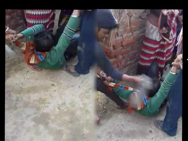 A man beaten by shoes in Mainpuri video viral A man beaten by shoes in Mainpuri video viral