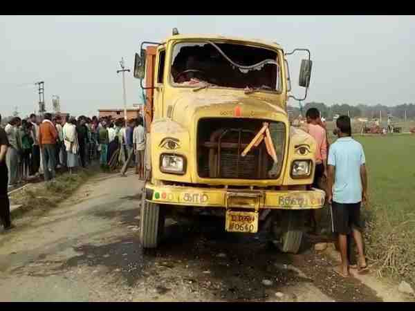 girl student died in a road accident in varanasi