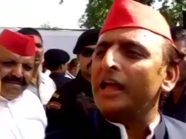 समाज को बांट रही भाजपा समाज को बांट रही भाजपा