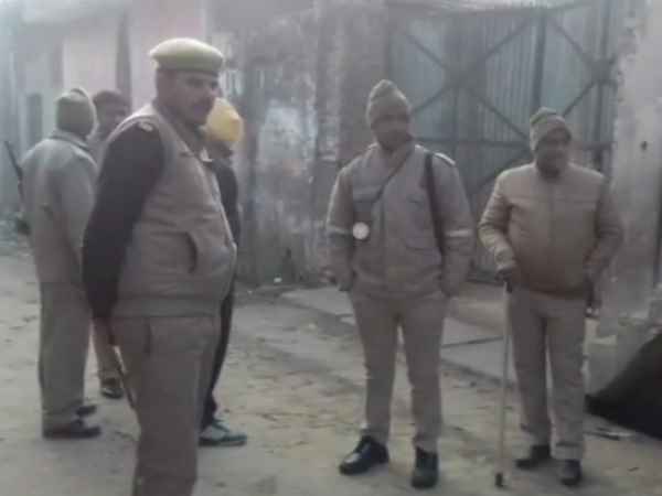 पुलिस का भी लिया गया सहयोग पुलिस का भी लिया गया सहयोग