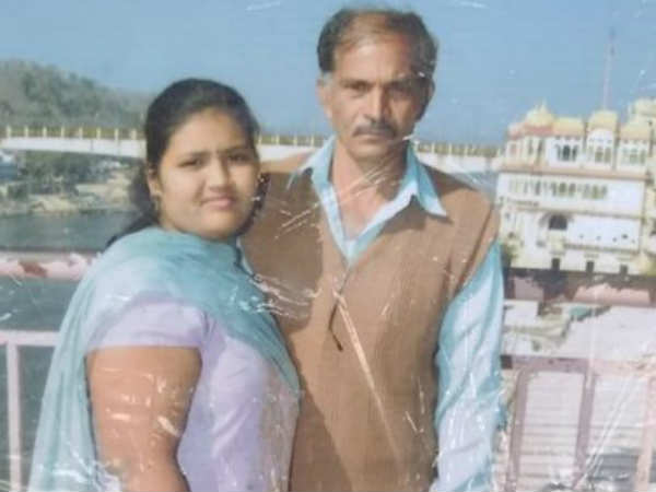साढ़े चार साल पहले भास्कर सोनी हुई वंशिका ठाकुर की मुलाकात साढ़े चार साल पहले भास्कर सोनी हुई वंशिका ठाकुर की मुलाकात