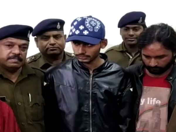 महंगे शौक करने थे पूरे महंगे शौक करने थे पूरे