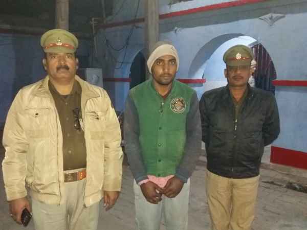 प्रशांत 'नट' कई मामलों में जा चुका है जेल