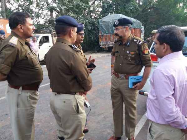 बुलंदशहर में दहशत का माहौल बुलंदशहर में दहशत का माहौल