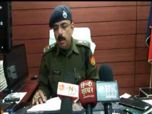 तमंचे के साथ ले गया था कुल्हाड़ी 