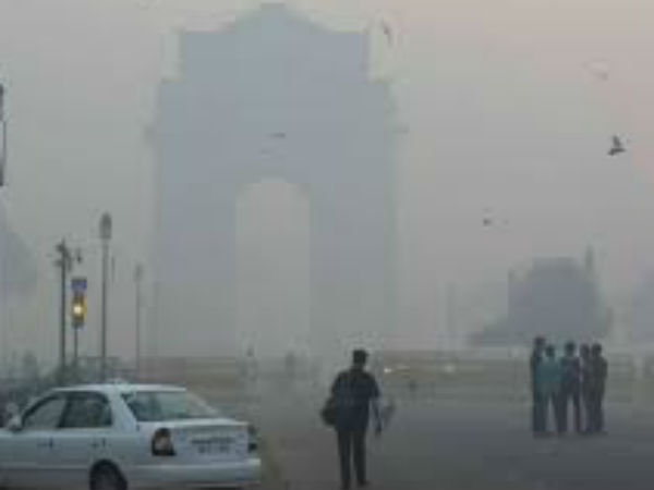 दिल्ली-NCR में ठिठुरन भरी रही सुबह, , AQI बेहद खराब दिल्ली-NCR में ठिठुरन भरी रही सुबह, , AQI बेहद खराब