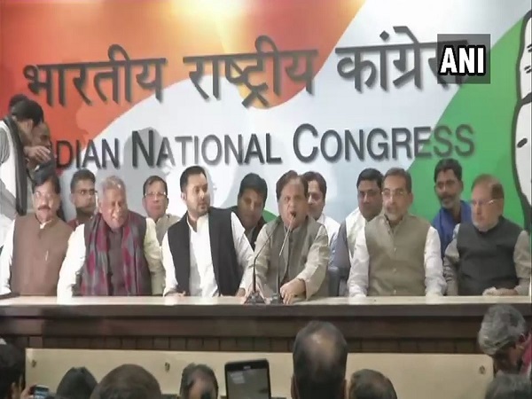 कुशवाहा बोले- बिहार की जनता के आदेश पर आए एक मंच पर कुशवाहा बोले- बिहार की जनता के आदेश पर आए एक मंच पर