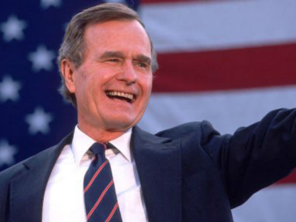 60 के दशक में जुड़े राजनीति से 