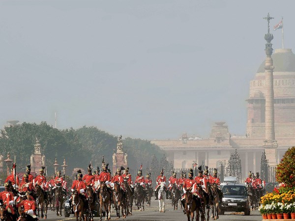 भारत के संविधान के अनुच्छेद 14 का पूर्ण उल्लंघन 
