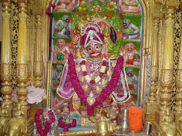 कुछ भक्त बोले मुझे कोई आपत्ति नहीं कुछ भक्त बोले मुझे कोई आपत्ति नहीं