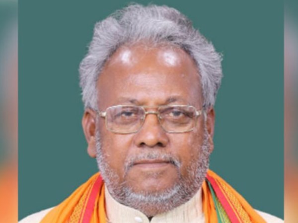 भगवान राम को भी आवास उपलब्ध कराया जाए