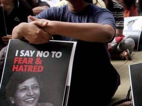 सबसे अधिक पीड़ित अल्पसंख्यक समुदाय के