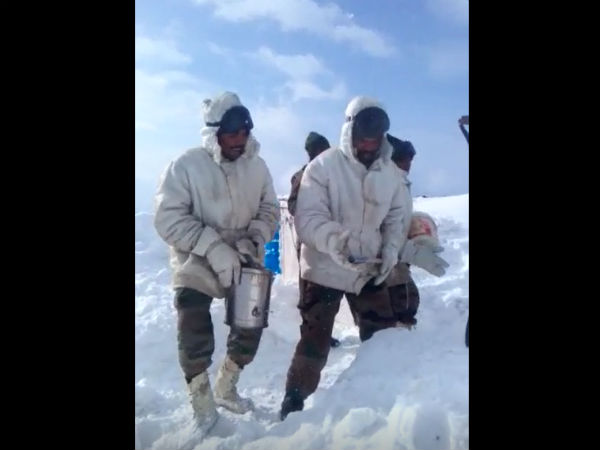  पाकिस्‍तानी सिंगर के गाने पर डांस 